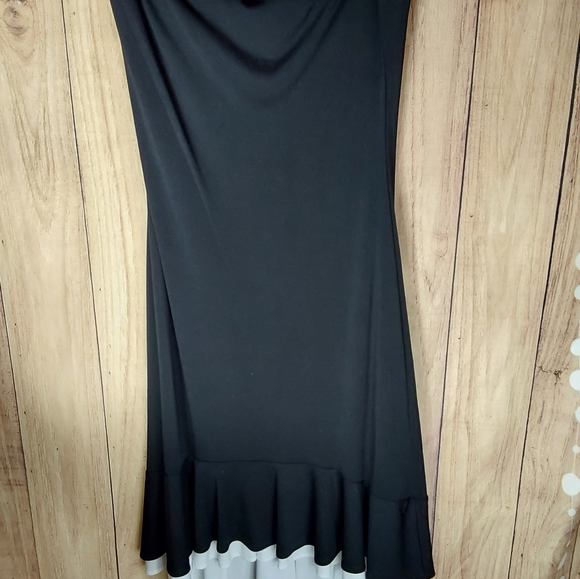 White House Black Market Strapless Dress With White Trim Bodice and White Hem - Picture 10 of 12
